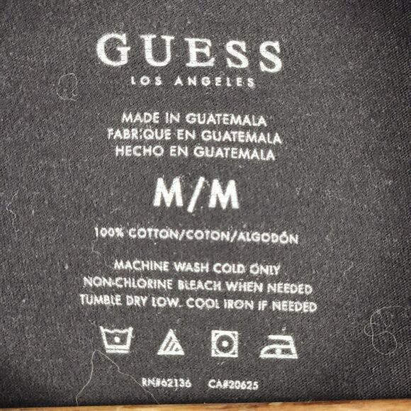 VTG GUESS Mens Gold American Flag Foil Graphic V-Neck T-Shirt M Black Patriotic - Picture 3 of 8